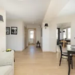Funkcjonalne Blisko Zamku Ksiazat Pomorskich W Szczecinie By Renters アパート *