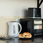 Funkcjonalne Blisko Zamku Ksiazat Pomorskich W Szczecinie By Renters アパート *