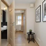 Funkcjonalne Blisko Zamku Ksiazat Pomorskich W Szczecinie By Renters アパート シュチェチン