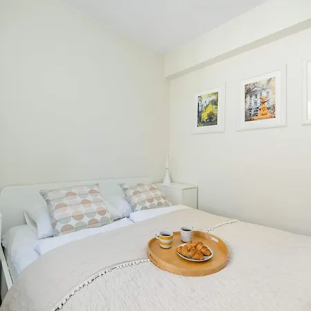 Funkcjonalne Blisko Zamku Ksiazat Pomorskich W Szczecinie By Renters アパート *