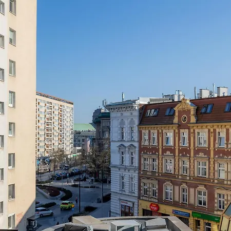 Funkcjonalne Blisko Zamku Ksiazat Pomorskich W Szczecinie By Renters Апартаменти Щецин