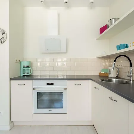 Funkcjonalne Blisko Zamku Ksiazat Pomorskich W Szczecinie By Renters Апартаменти Щецин