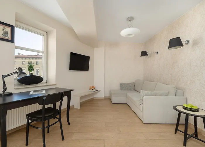 Apartament Funkcjonalne Blisko Zamku Książąt Pomorskich W Szczecinie By Renters *