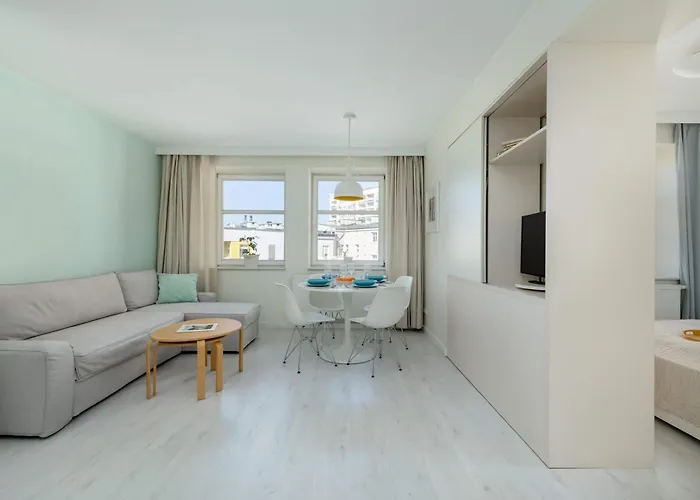 Apartament Funkcjonalne Blisko Zamku Książąt Pomorskich W Szczecinie By Renters *