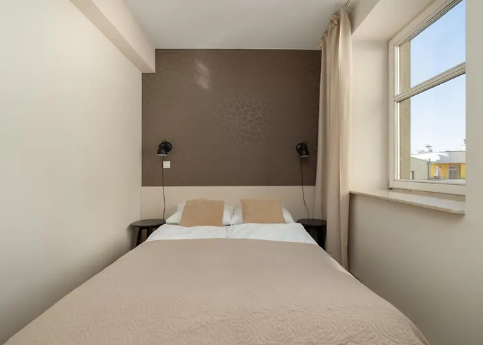 Funkcjonalne Blisko Zamku Ksiazat Pomorskich W Szczecinie By Renters