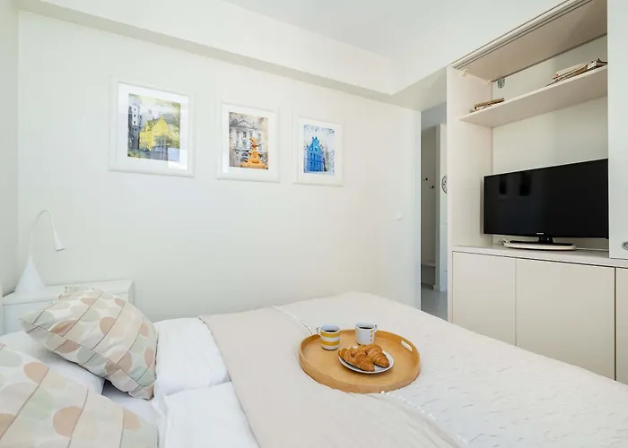 Funkcjonalne Blisko Zamku Książąt Pomorskich W Szczecinie By Renters